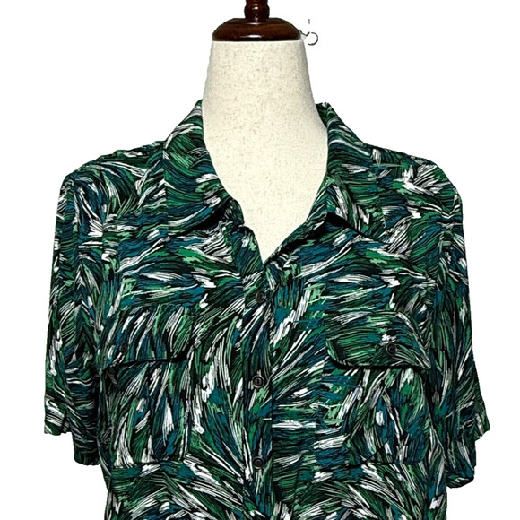 CJ Banks Top Womens 2X Green Black Button Up Short Sleeve Blouse Beachy Tropical - Picture 4 of 9